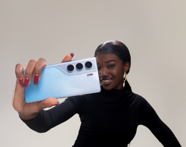 CAMON 40 